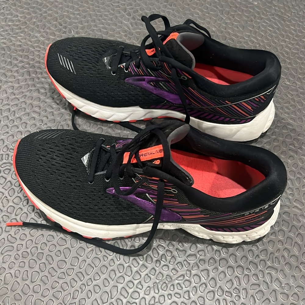 Brooks Adrenaline GTS 19, very good conditon